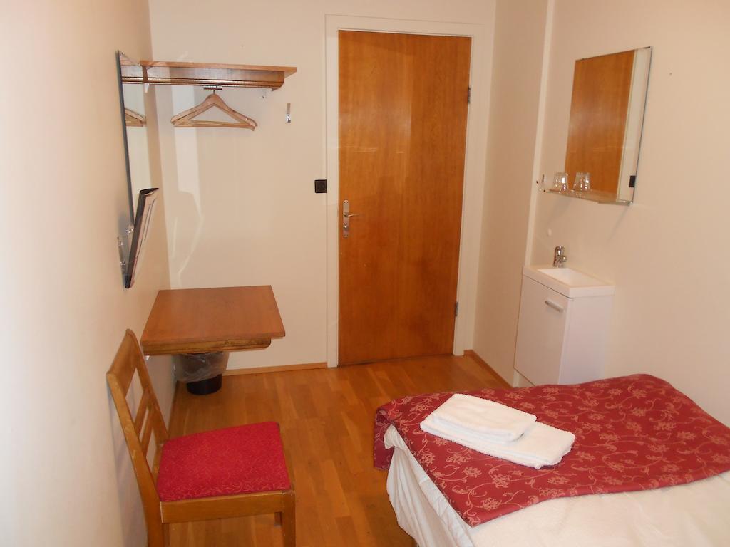 Nes Guesthouse Рейкгольт Номер фото