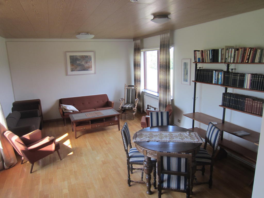 Nes Guesthouse Рейкгольт Екстер'єр фото