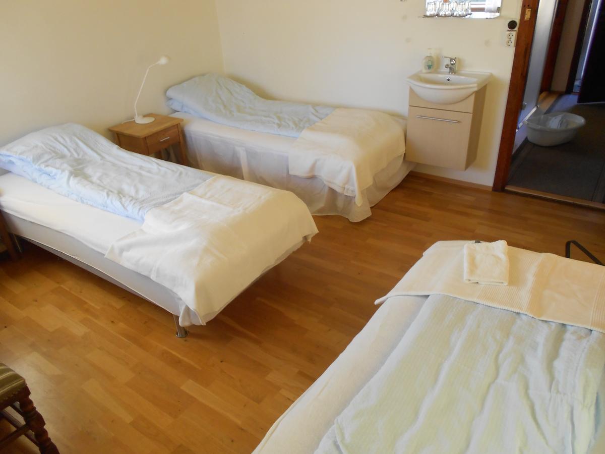Nes Guesthouse Рейкгольт Екстер'єр фото